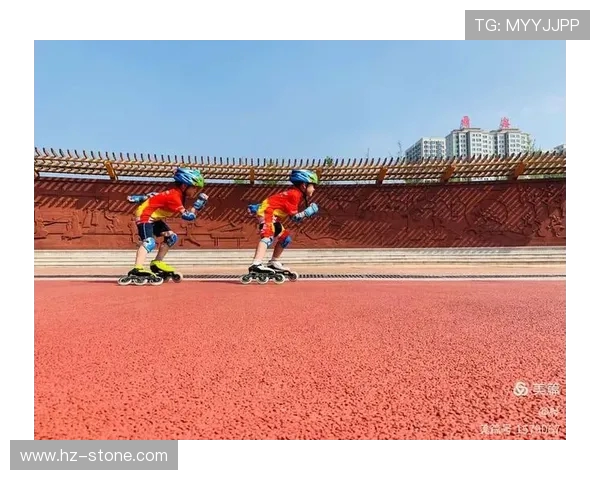 南京滑板队默契配合揭秘：团队精神与技巧的完美结合