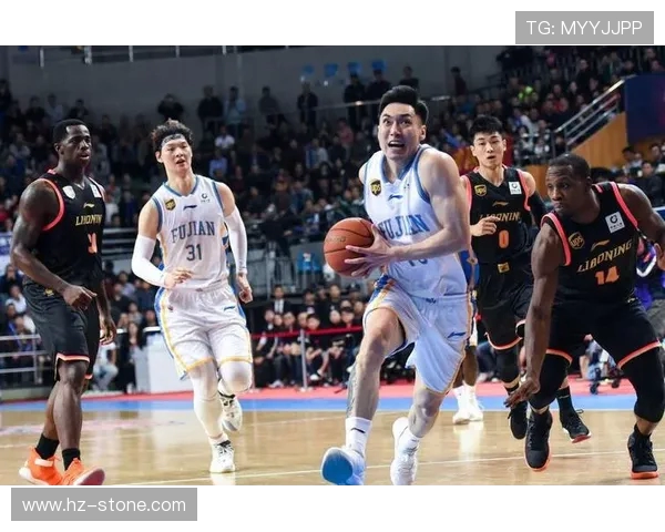 赵泰隆的篮球之路：从青涩少年到职业巨星的成长历程与奋斗故事